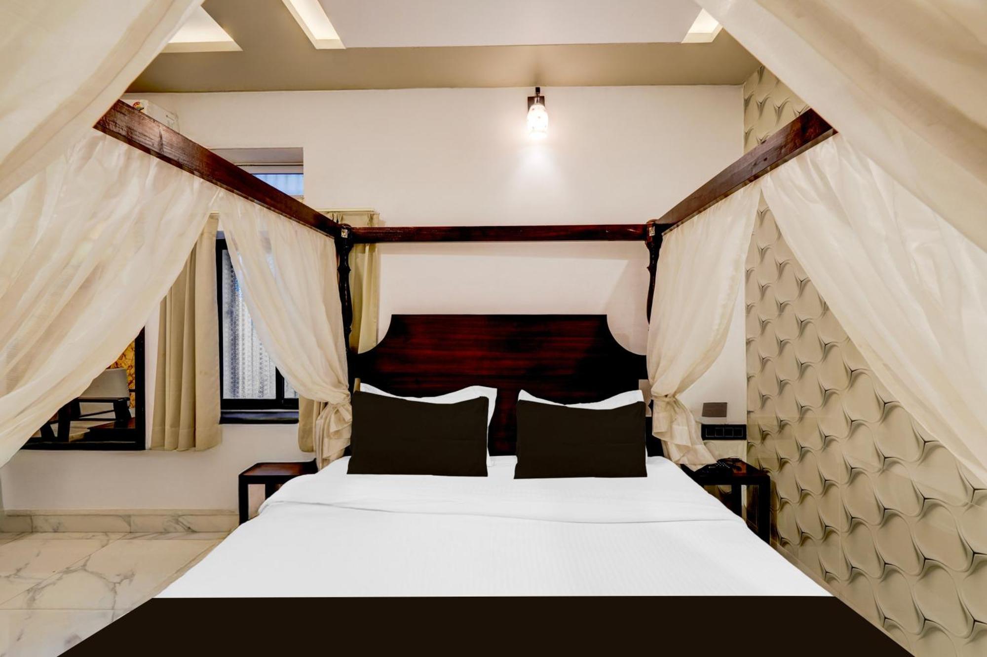 Hotel O Lake N Hill View อุเดเปอร์ ภายนอก รูปภาพ